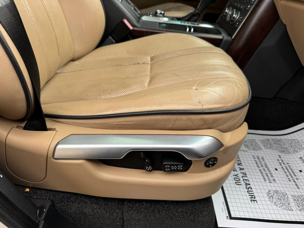 Land Rover Range Rover 4WD 4dr HSE LUX 2010