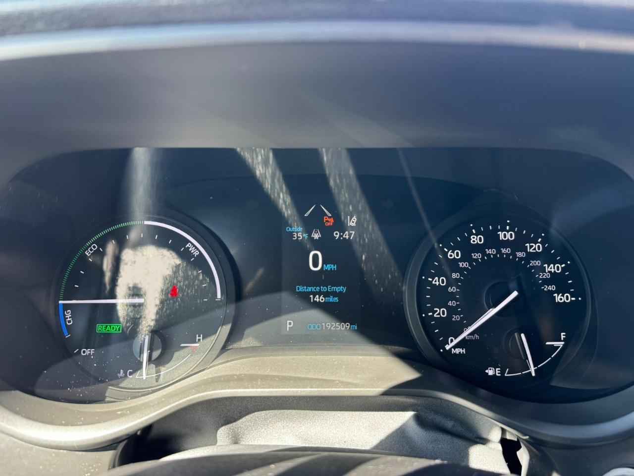 Toyota Sienna XLE FWD 7-Passenger (Natl) 2022