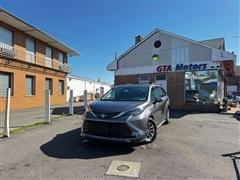 2022 Toyota Sienna 