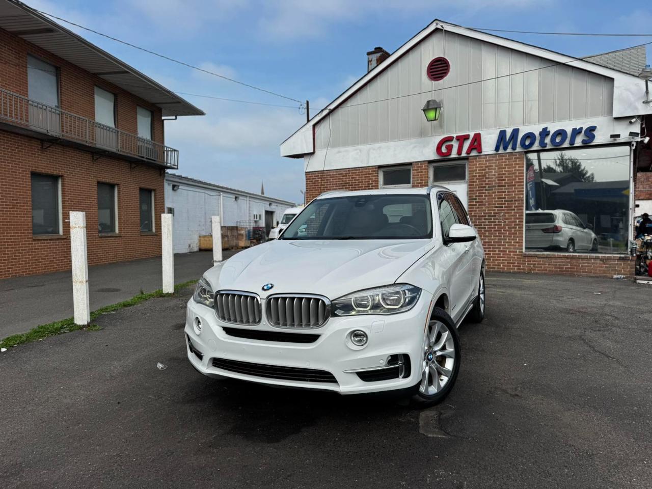 BMW X5 AWD 4dr xDrive50i 2015