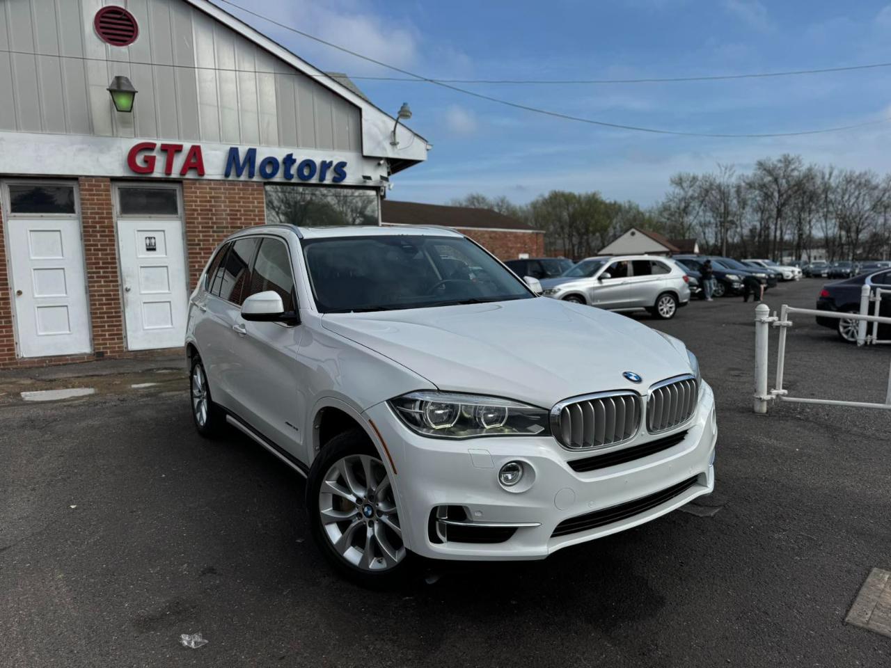 BMW X5 AWD 4dr xDrive50i 2015