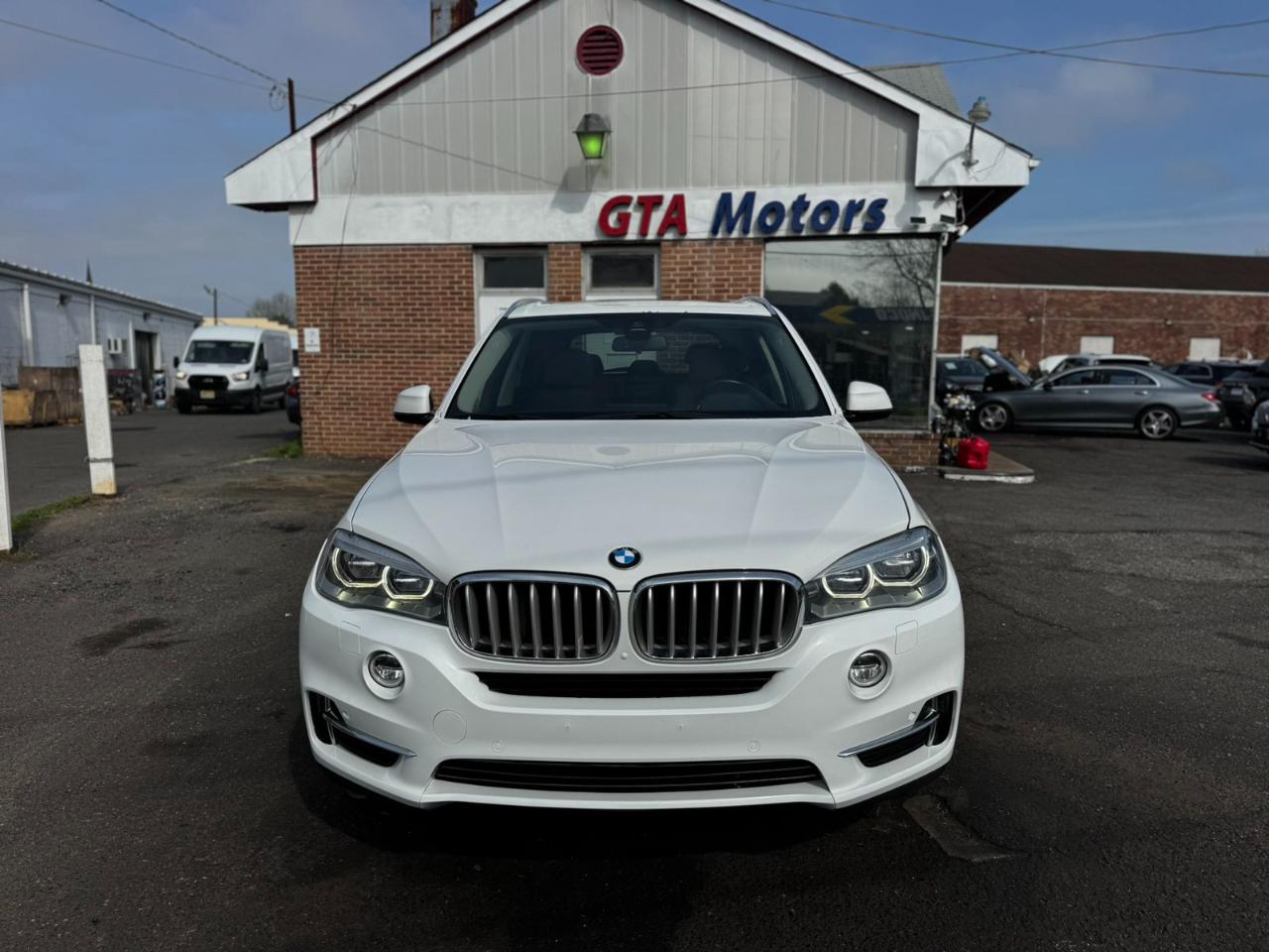 BMW X5 AWD 4dr xDrive50i 2015