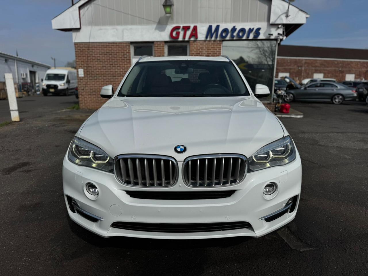 BMW X5 AWD 4dr xDrive50i 2015