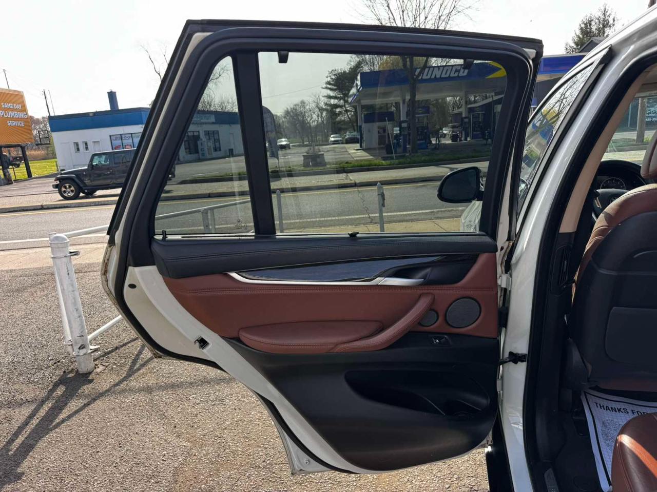 BMW X5 AWD 4dr xDrive50i 2015