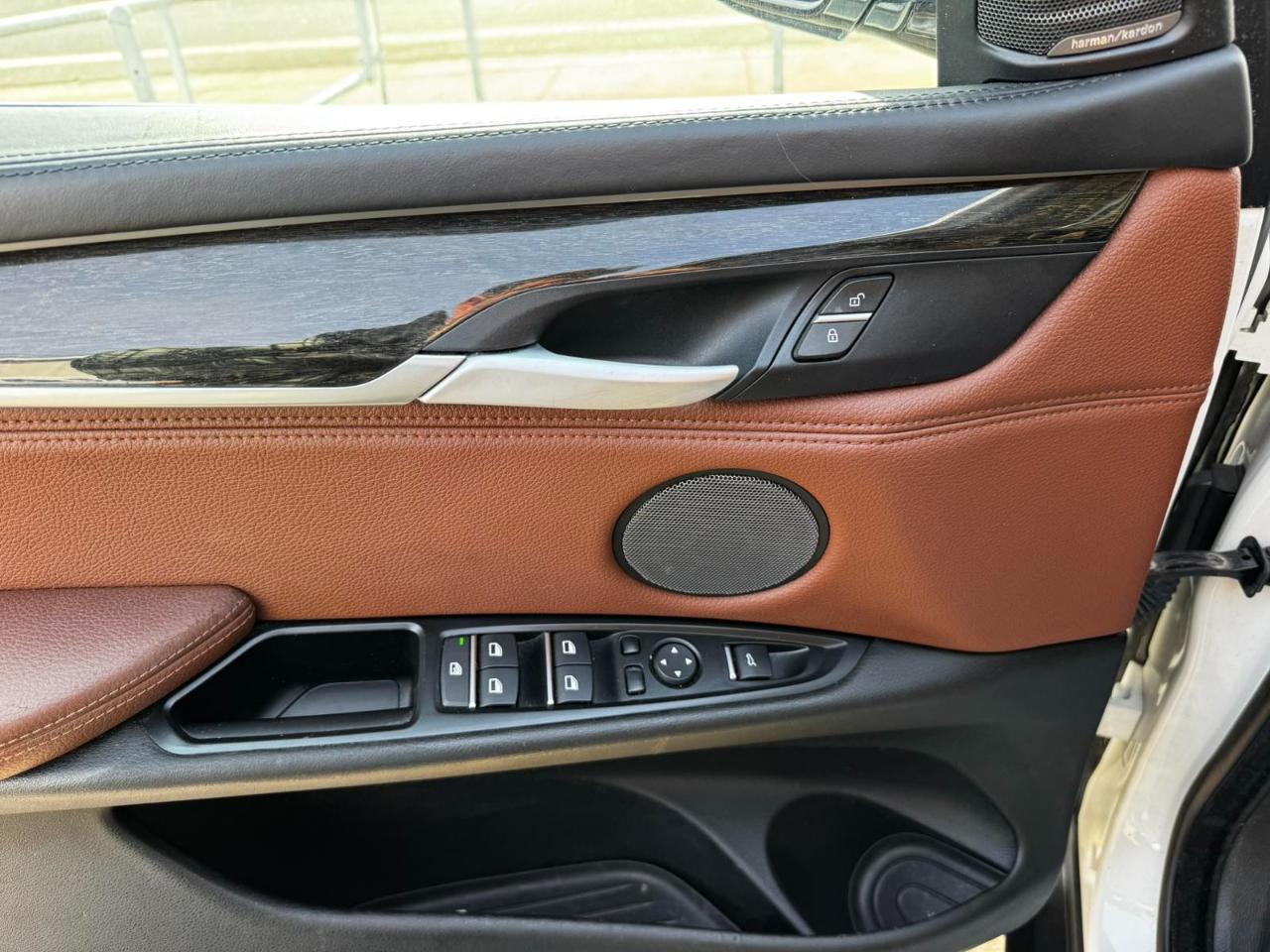 BMW X5 AWD 4dr xDrive50i 2015