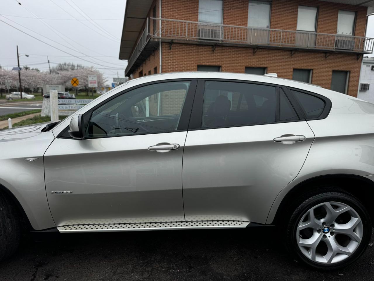 BMW X6 AWD 4dr 35i 2012