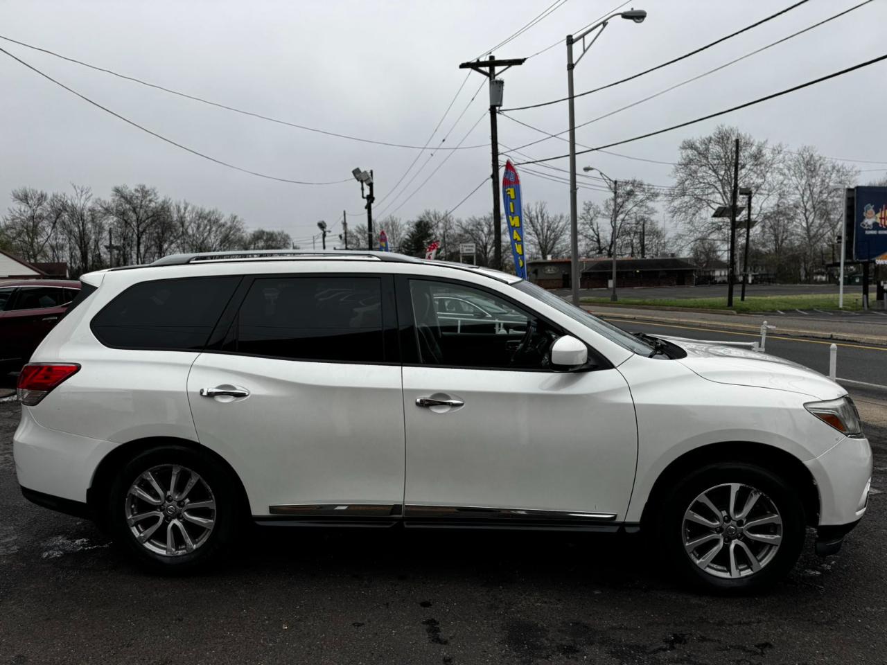 Nissan Pathfinder 4WD 4dr SL 2015