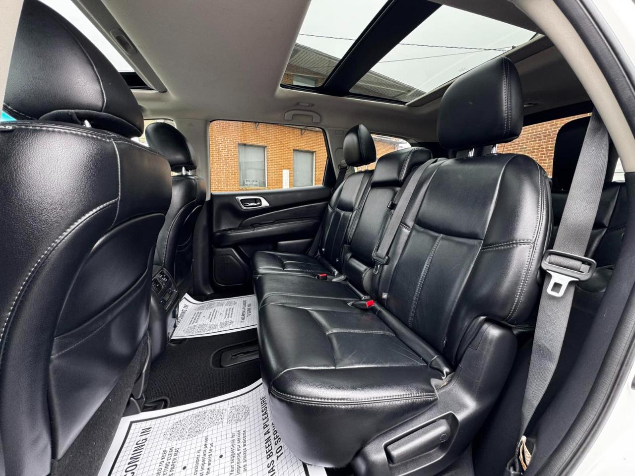 Nissan Pathfinder 4WD 4dr SL 2015