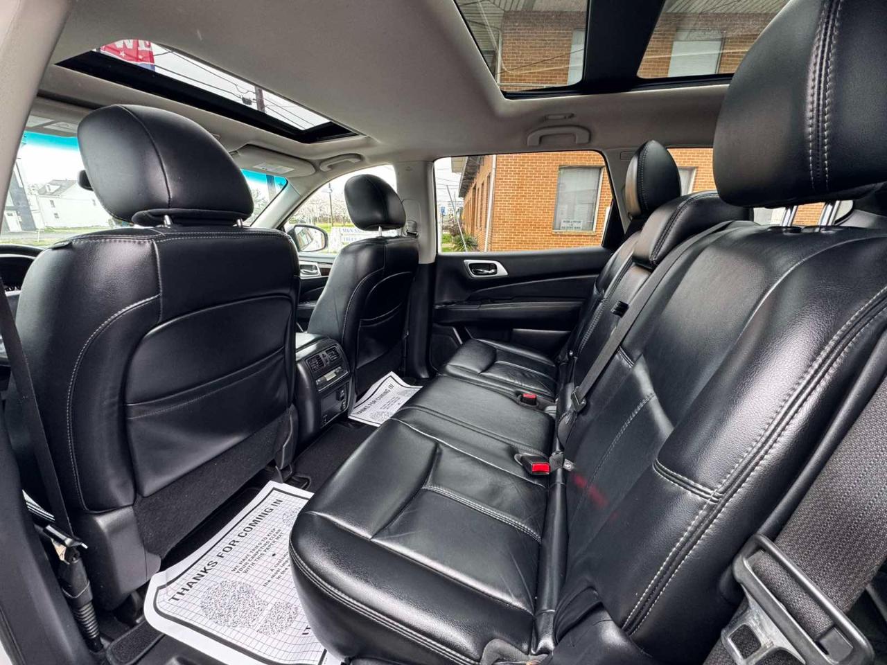 Nissan Pathfinder 4WD 4dr SL 2015