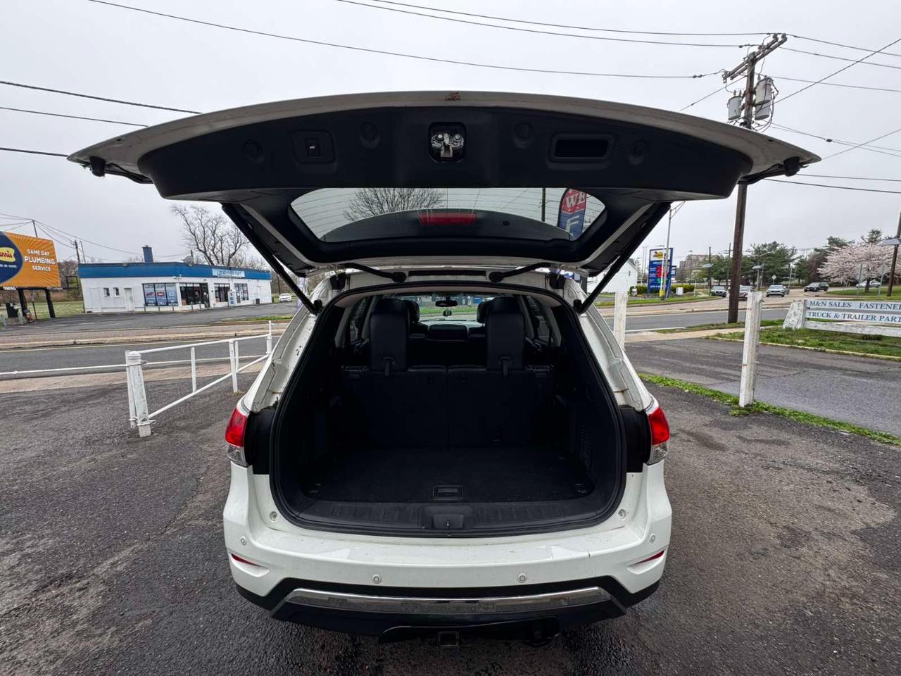 Nissan Pathfinder 4WD 4dr SL 2015