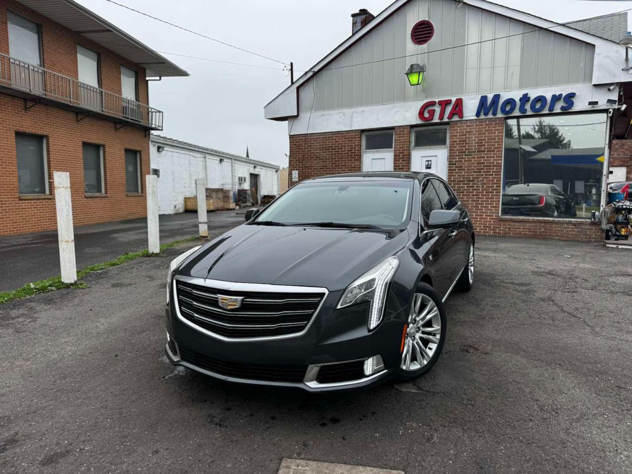 Cadillac XTS 4dr Sdn Luxury FWD 2019