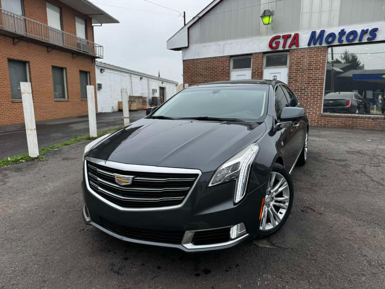 Cadillac XTS 4dr Sdn Luxury FWD 2019