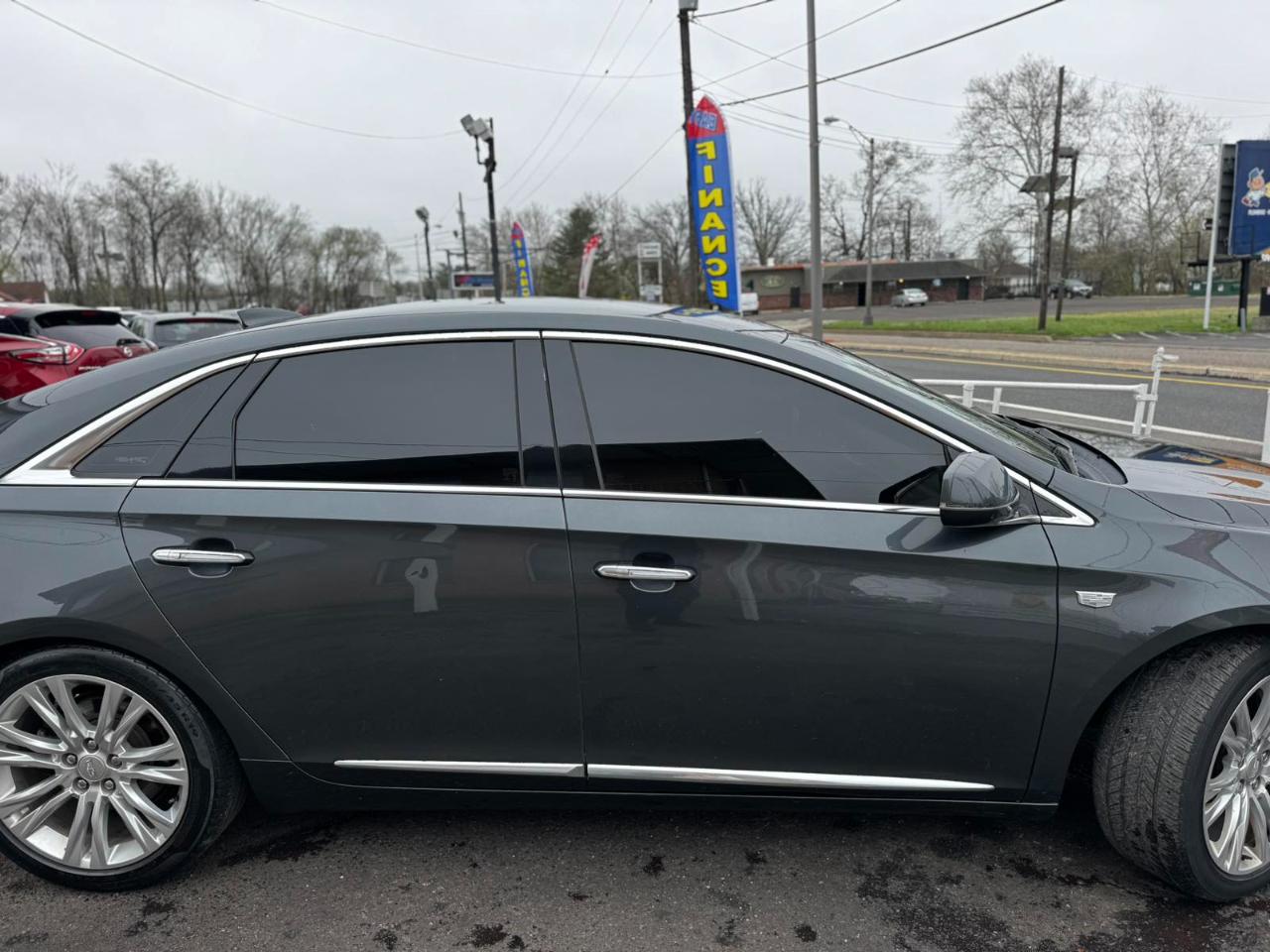 Cadillac XTS 4dr Sdn Luxury FWD 2019