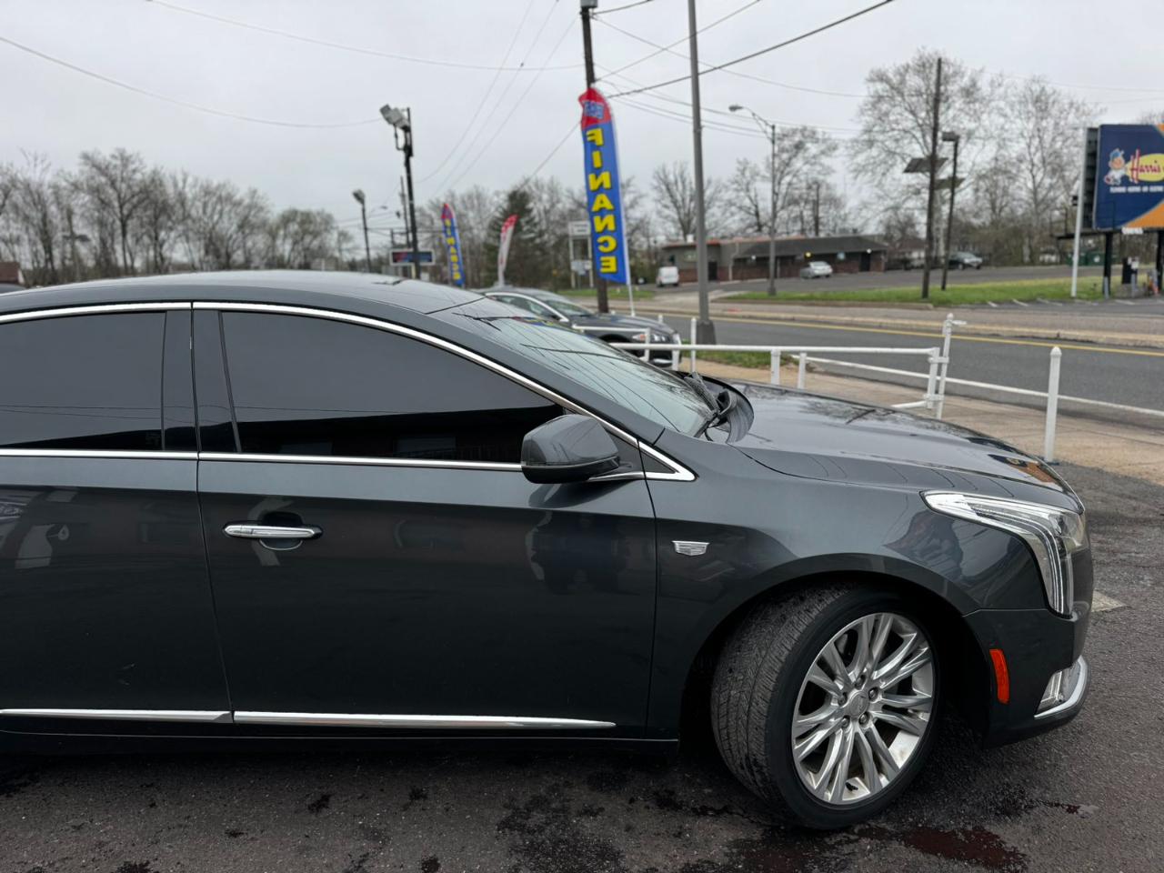 Cadillac XTS 4dr Sdn Luxury FWD 2019