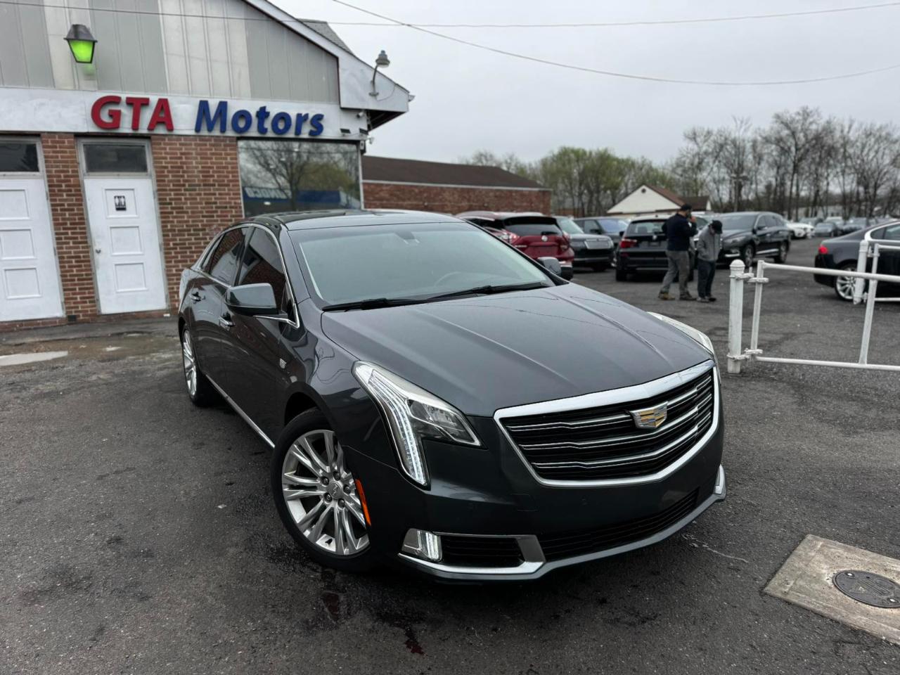 Cadillac XTS 4dr Sdn Luxury FWD 2019