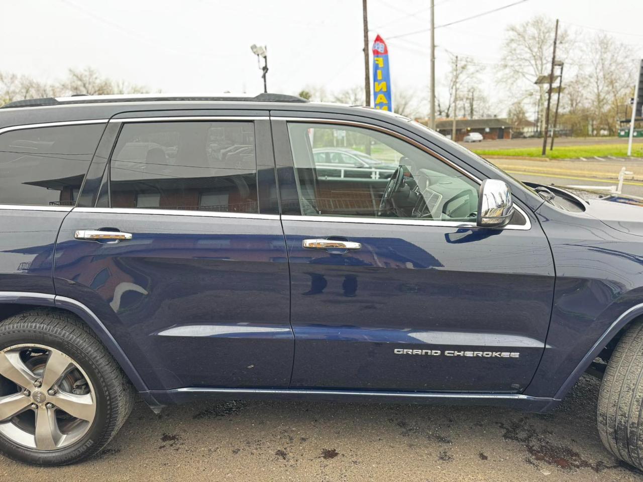 Jeep Grand Cherokee 4WD 4dr Overland 2014