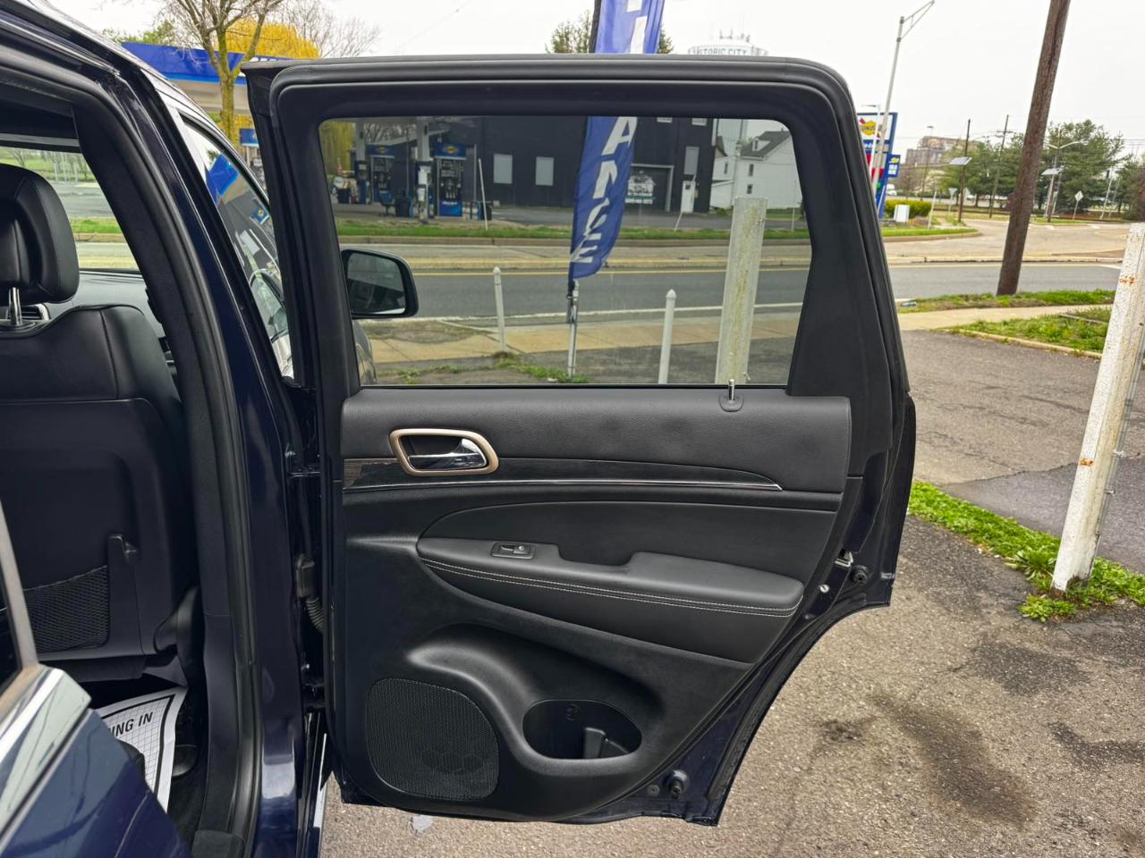 Jeep Grand Cherokee 4WD 4dr Overland 2014