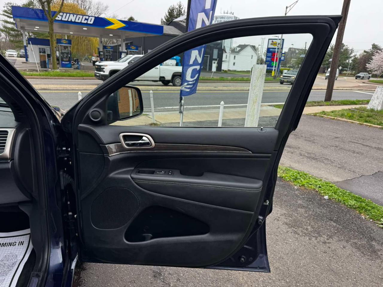 Jeep Grand Cherokee 4WD 4dr Overland 2014