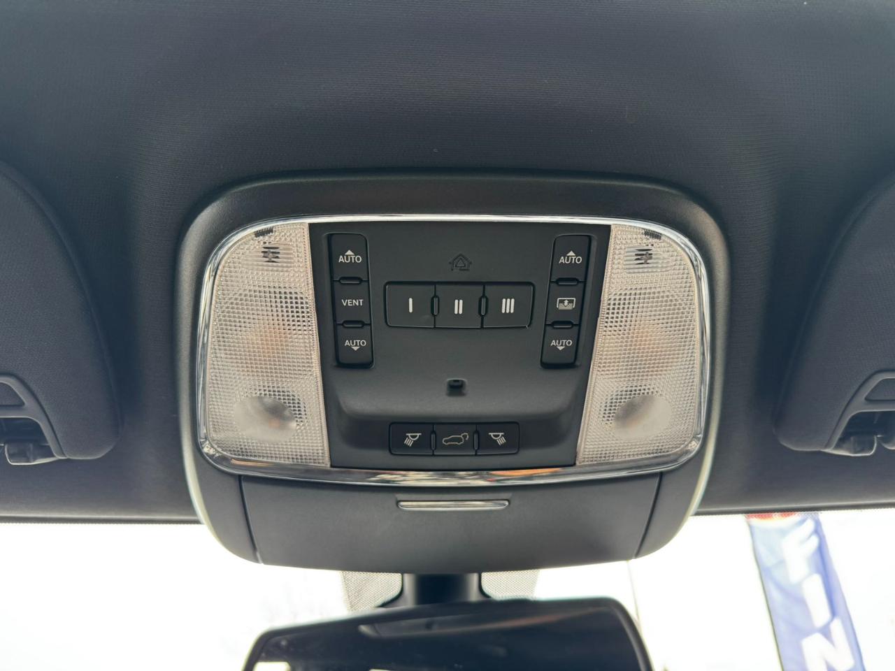 Jeep Grand Cherokee 4WD 4dr Overland 2014