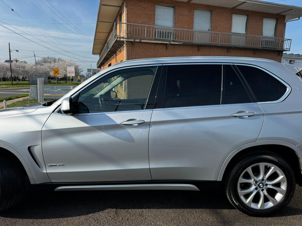 BMW X5 AWD 4dr xDrive50i 2015