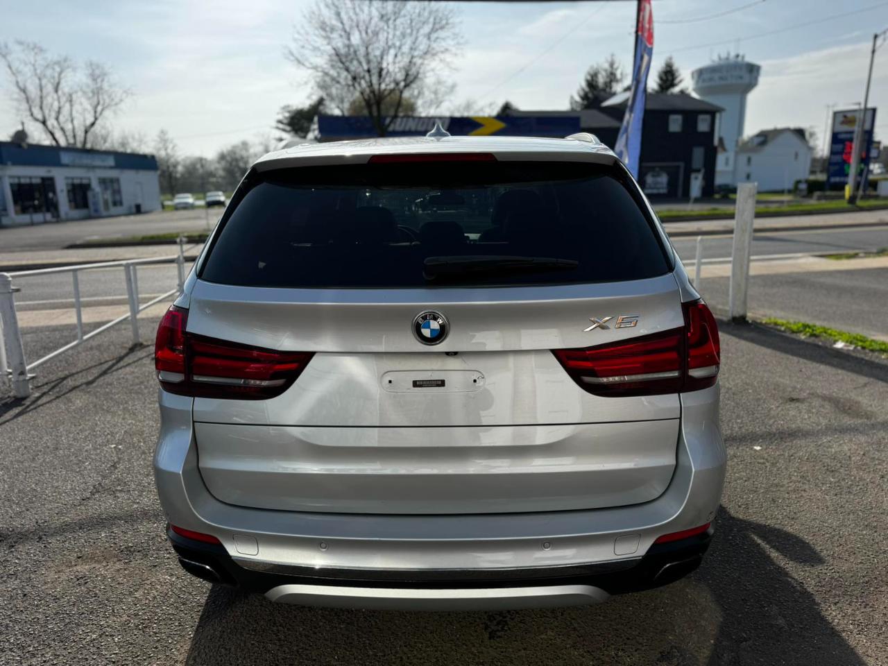 BMW X5 AWD 4dr xDrive50i 2015