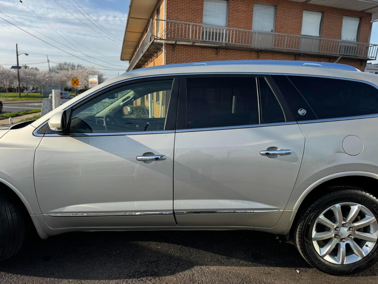 Buick Enclave AWD 4dr Premium 2014