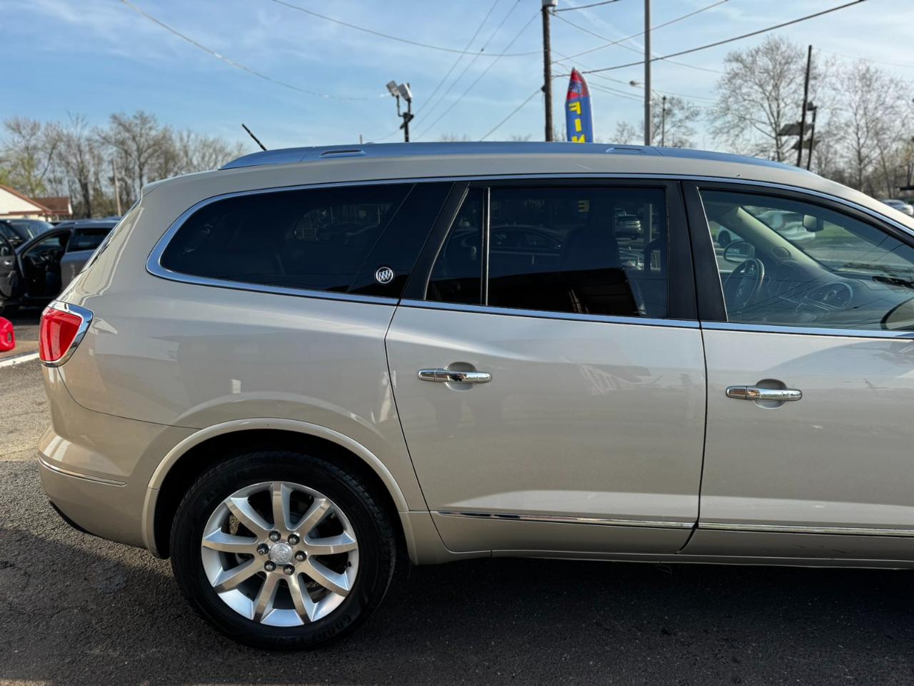 Buick Enclave AWD 4dr Premium 2014