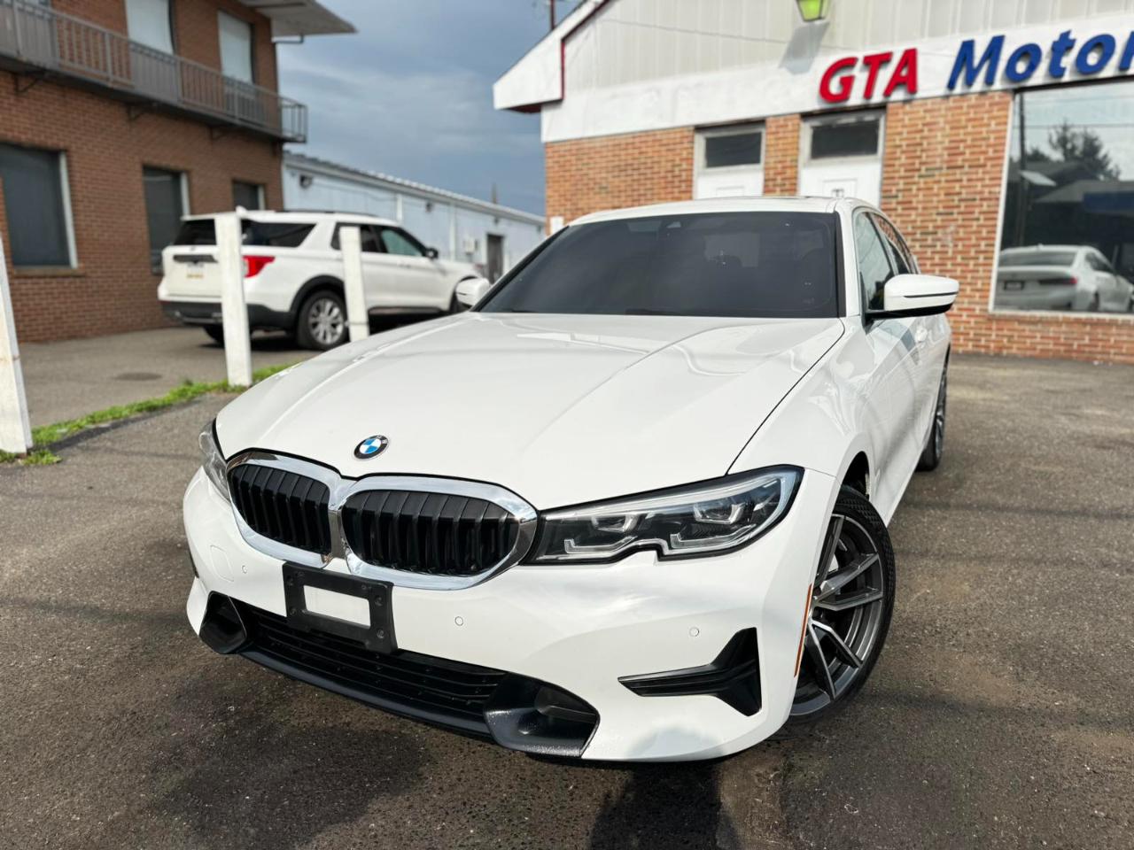 BMW 3 Series 330i xDrive Sedan 2019