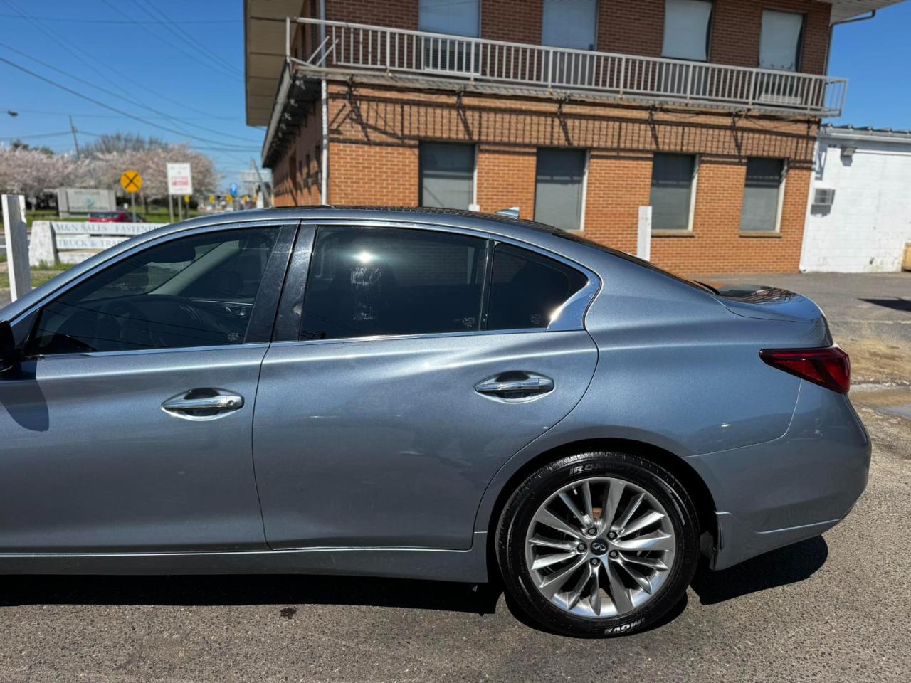 Infiniti Q50 3.0t LUXE AWD 2018