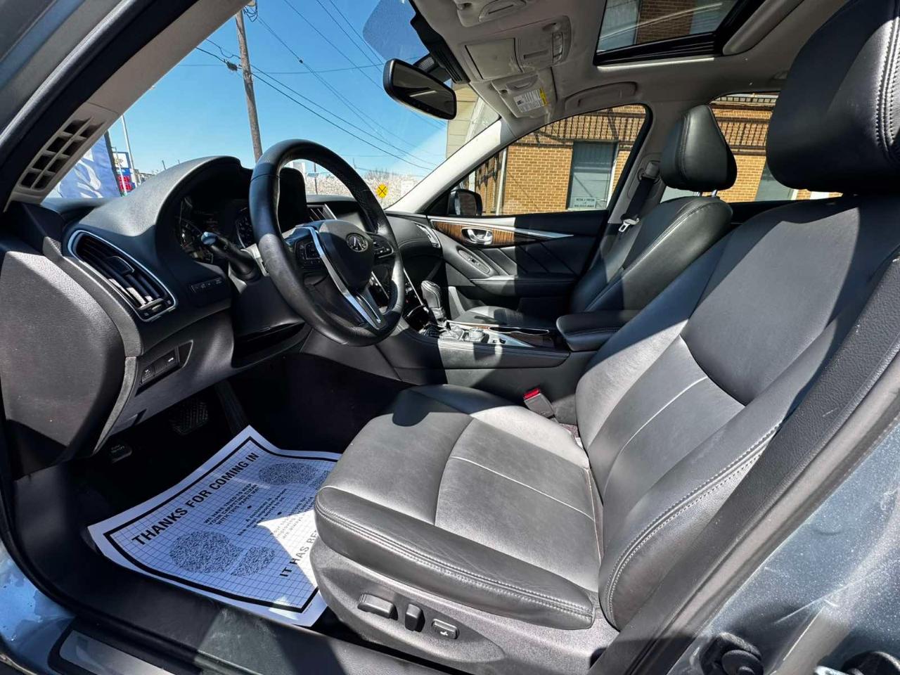 Infiniti Q50 3.0t LUXE AWD 2018