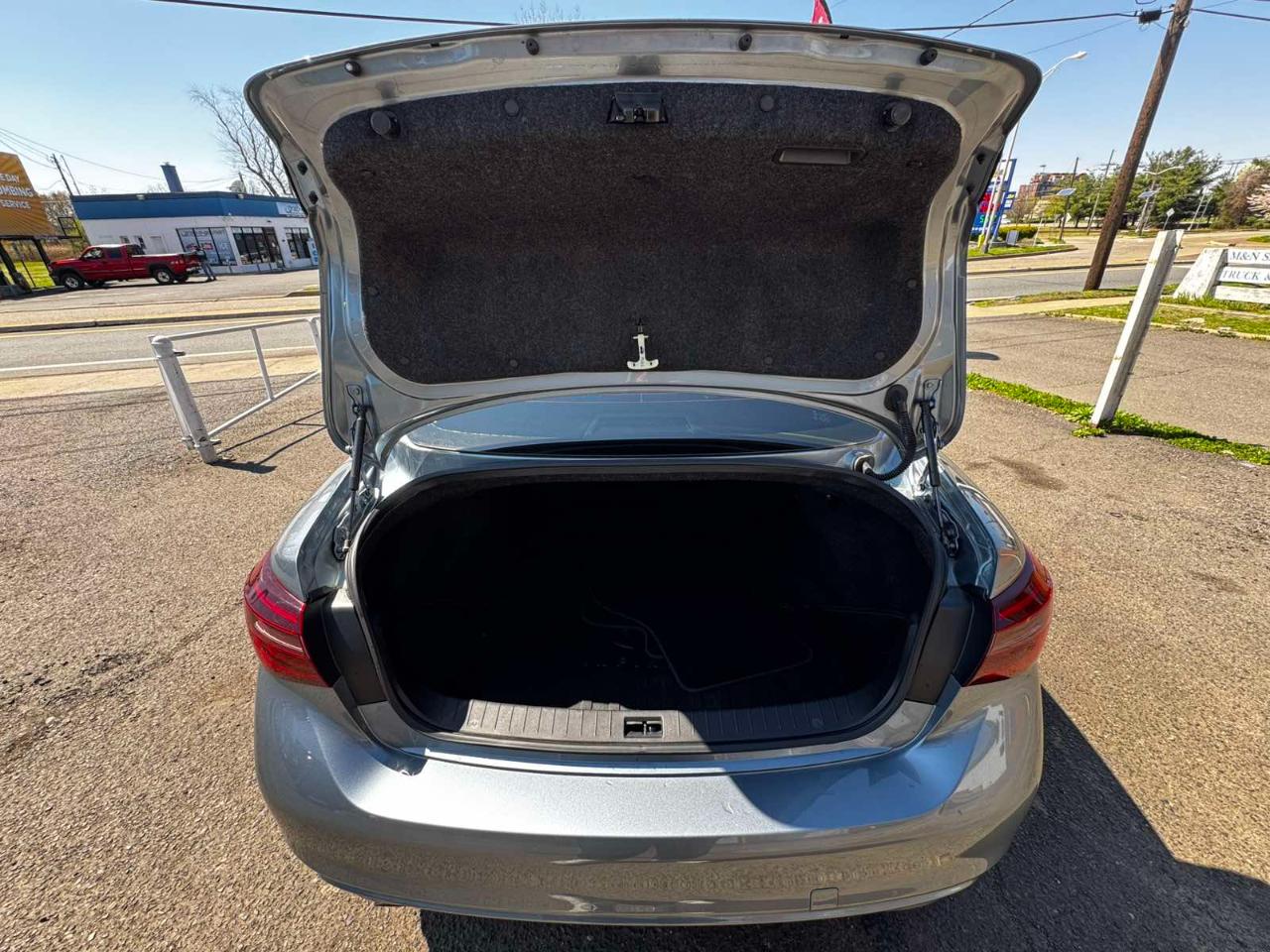 Infiniti Q50 3.0t LUXE AWD 2018