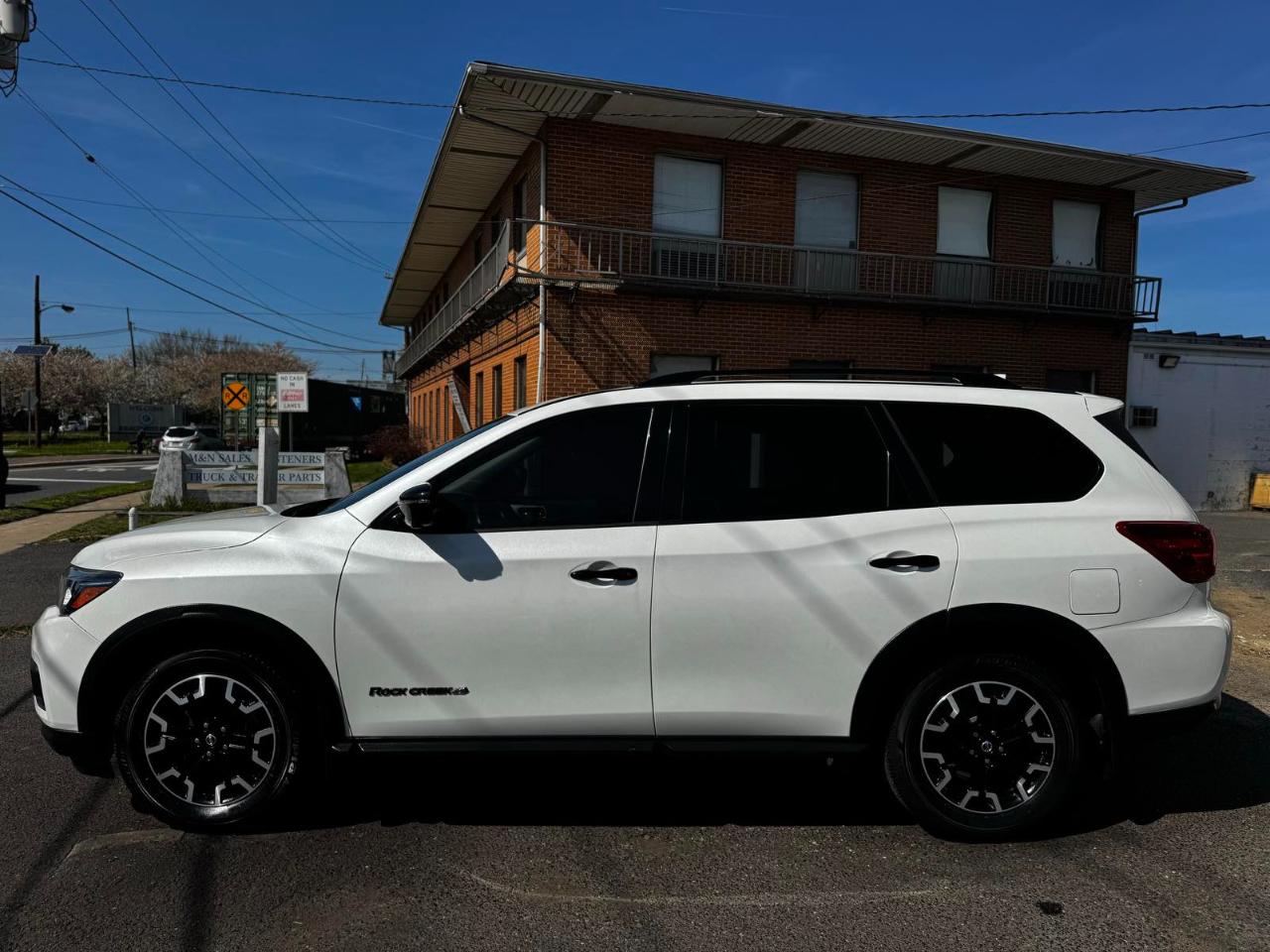Nissan Pathfinder 4x4 SL 2019