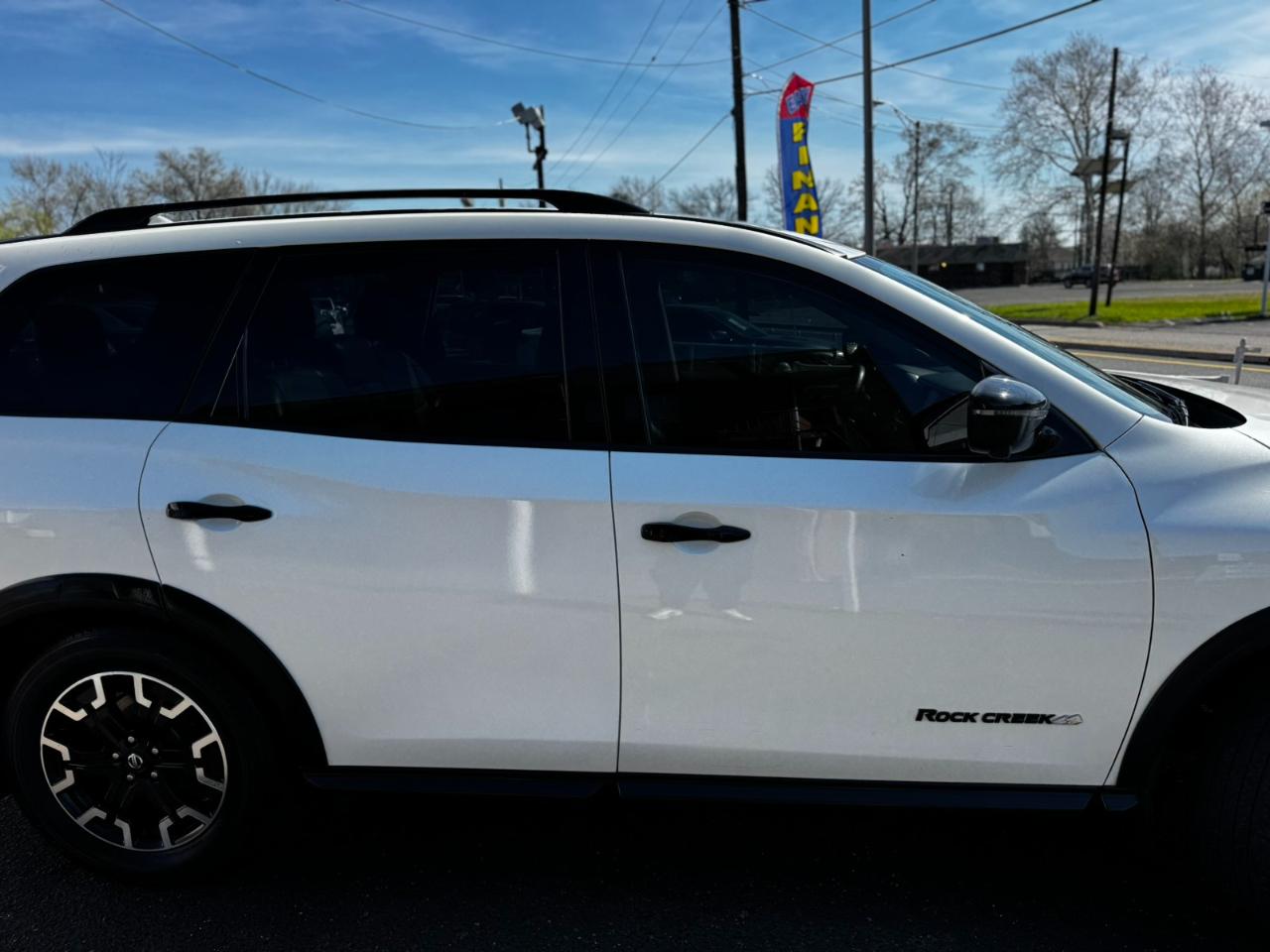 Nissan Pathfinder 4x4 SL 2019