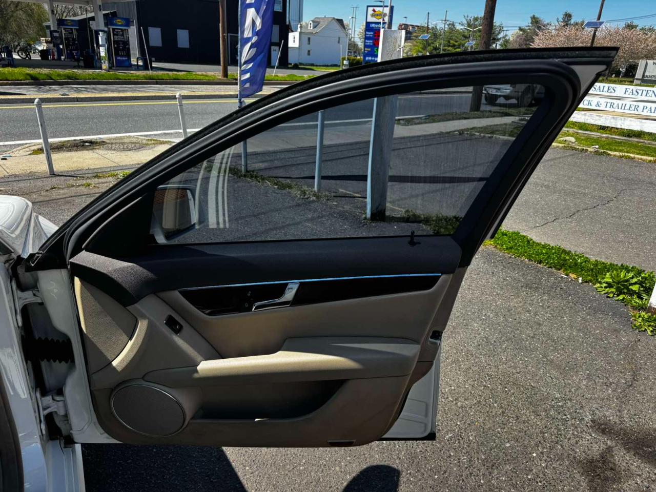 Mercedes-Benz C-Class 4dr Sdn C 300 Sport 4MATIC 2010