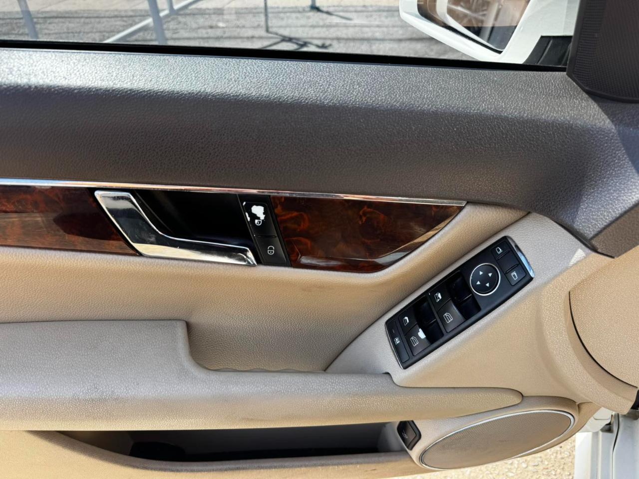 Mercedes-Benz C-Class 4dr Sdn C 300 Sport 4MATIC 2010