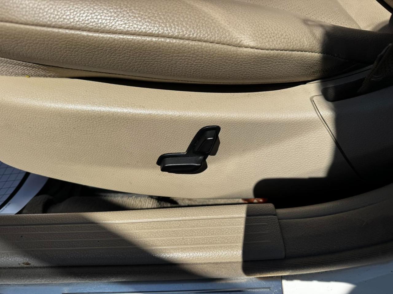 Mercedes-Benz C-Class 4dr Sdn C 300 Sport 4MATIC 2010