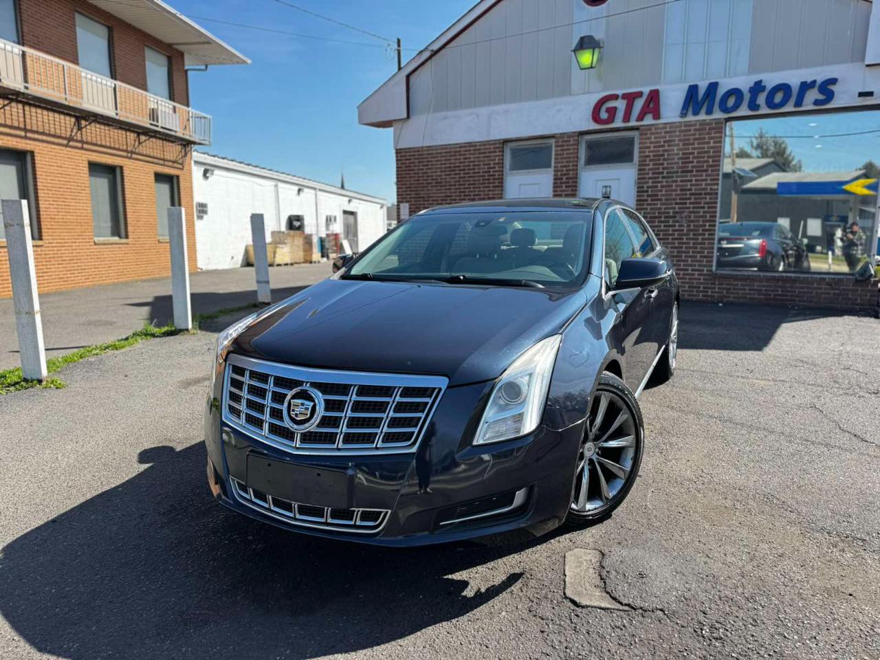 Cadillac XTS 4dr Sdn FWD 2014