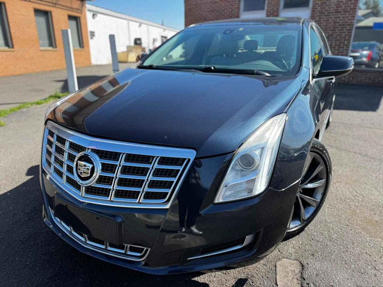 Cadillac XTS 4dr Sdn FWD 2014