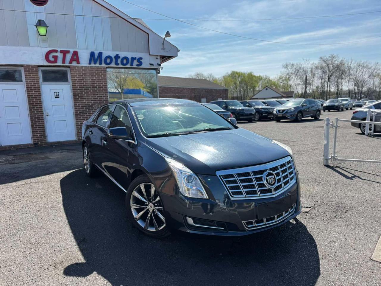 Cadillac XTS 4dr Sdn FWD 2014