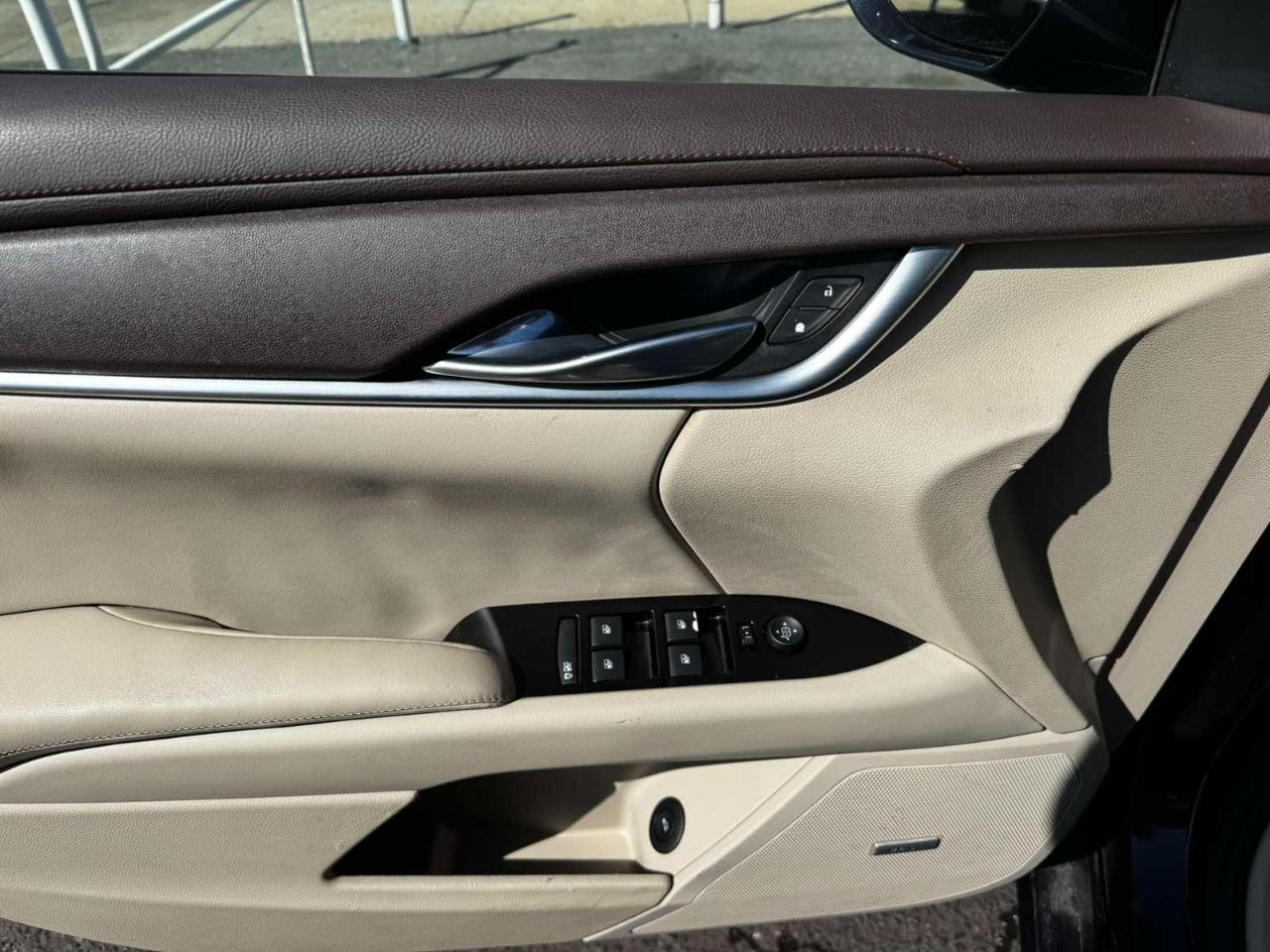 Cadillac XTS 4dr Sdn FWD 2014