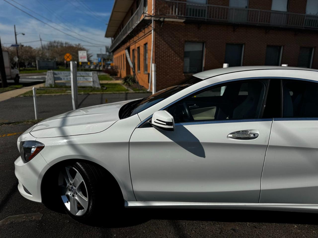 Mercedes-Benz CLA 4dr Sdn CLA 250 FWD 2016
