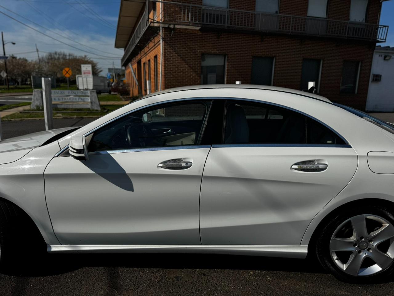 Mercedes-Benz CLA 4dr Sdn CLA 250 FWD 2016
