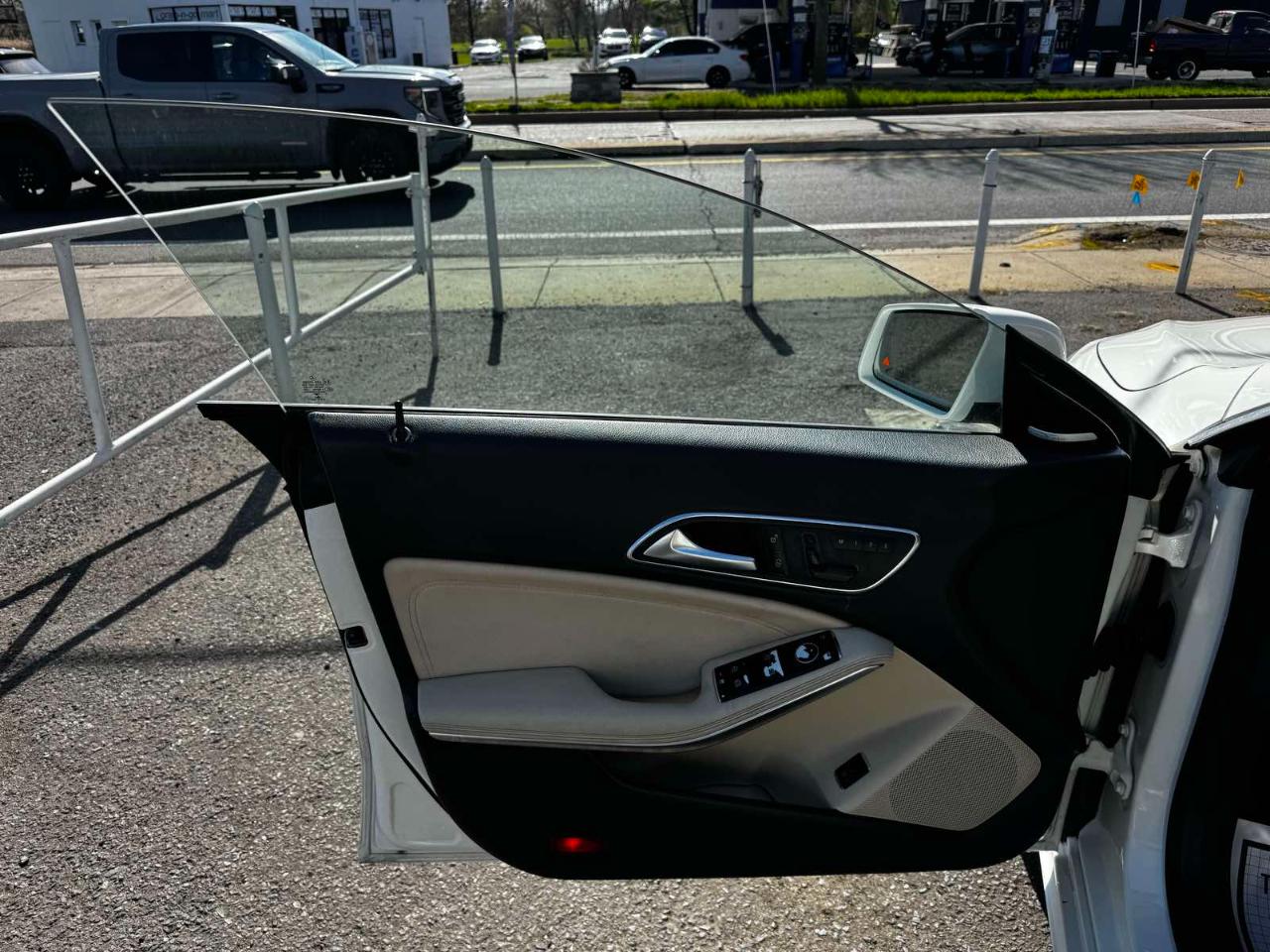 Mercedes-Benz CLA 4dr Sdn CLA 250 FWD 2016