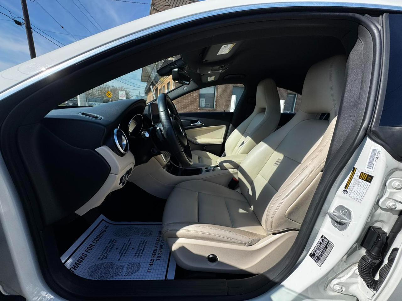 Mercedes-Benz CLA 4dr Sdn CLA 250 FWD 2016