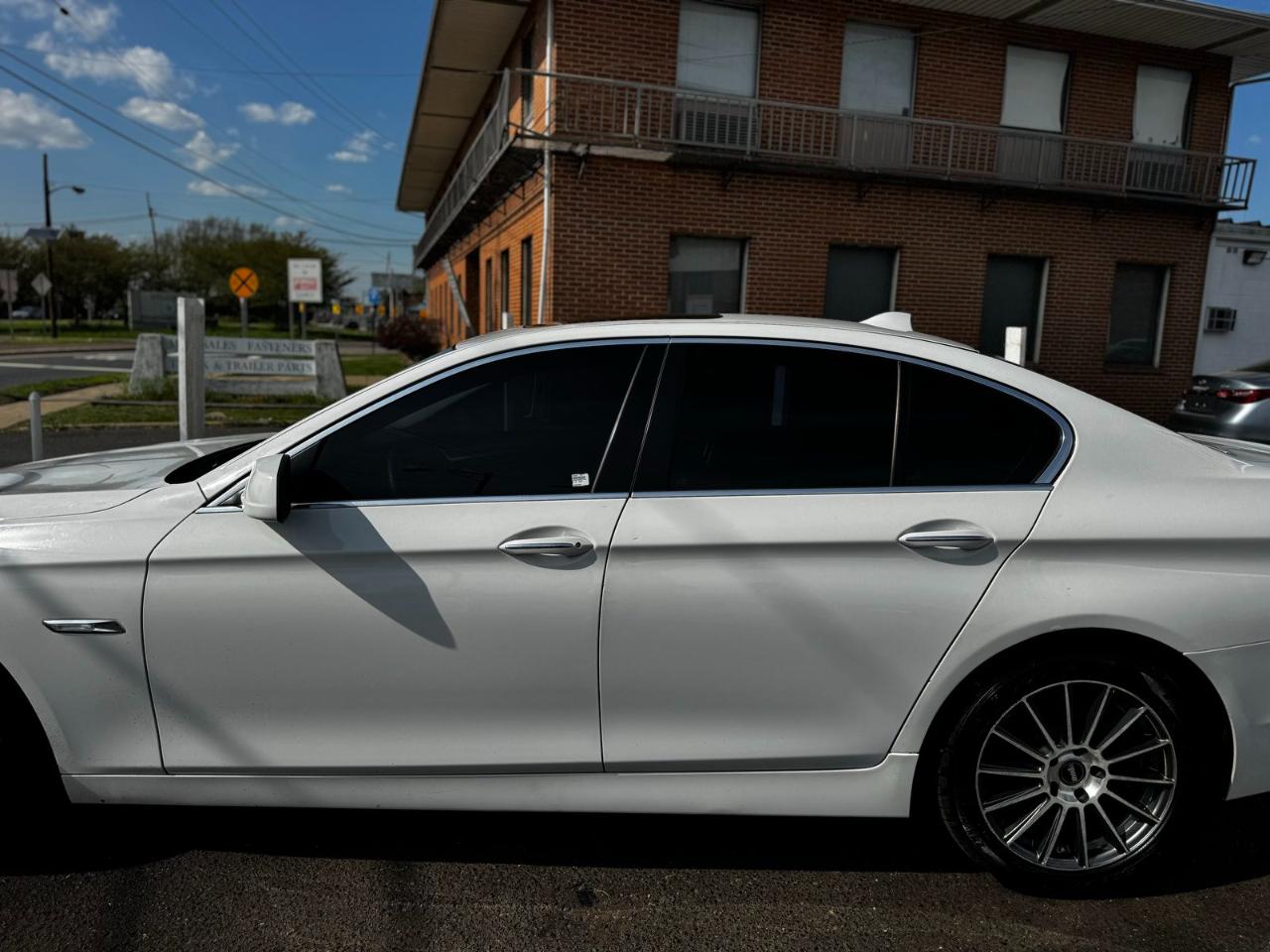 BMW 5 Series 4dr Sdn 535i xDrive AWD 2013