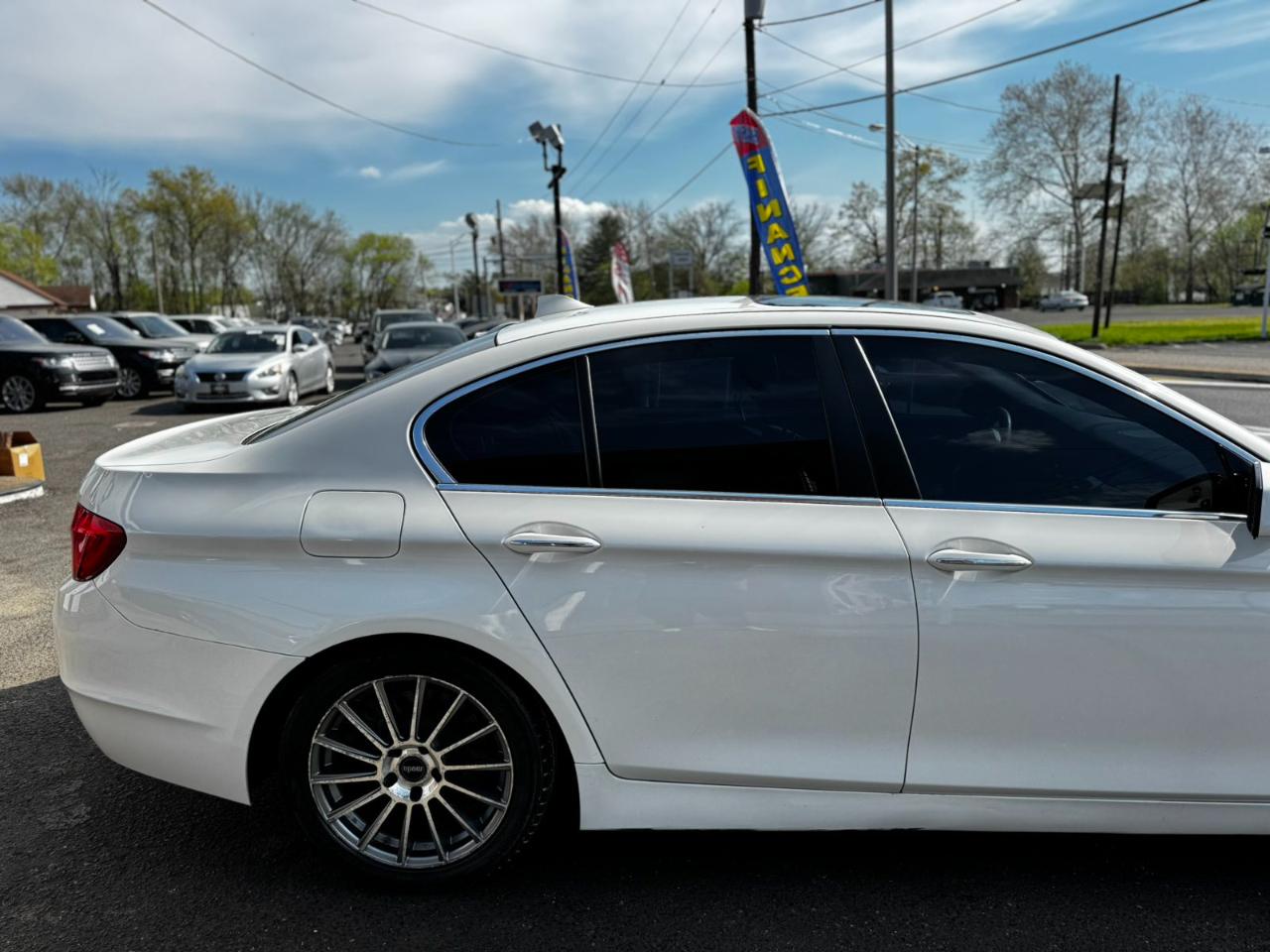 BMW 5 Series 4dr Sdn 535i xDrive AWD 2013