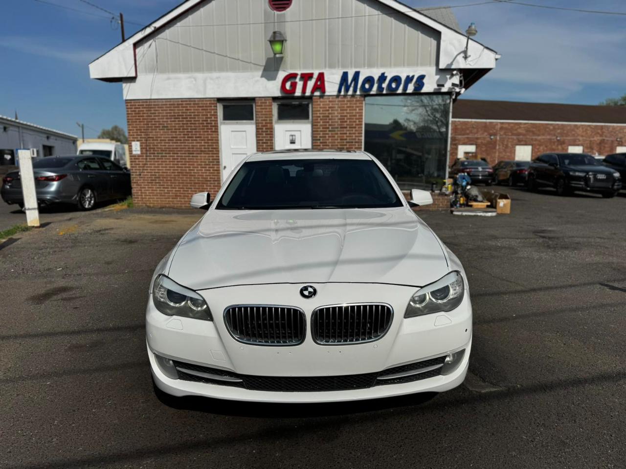 BMW 5 Series 4dr Sdn 535i xDrive AWD 2013