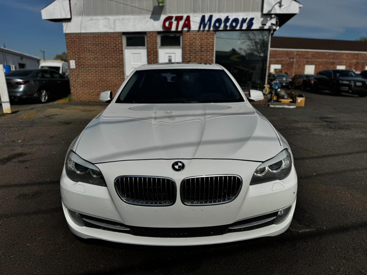 BMW 5 Series 4dr Sdn 535i xDrive AWD 2013