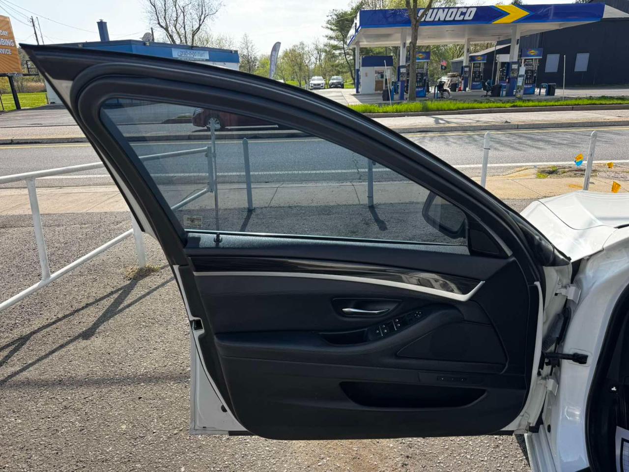 BMW 5 Series 4dr Sdn 535i xDrive AWD 2013