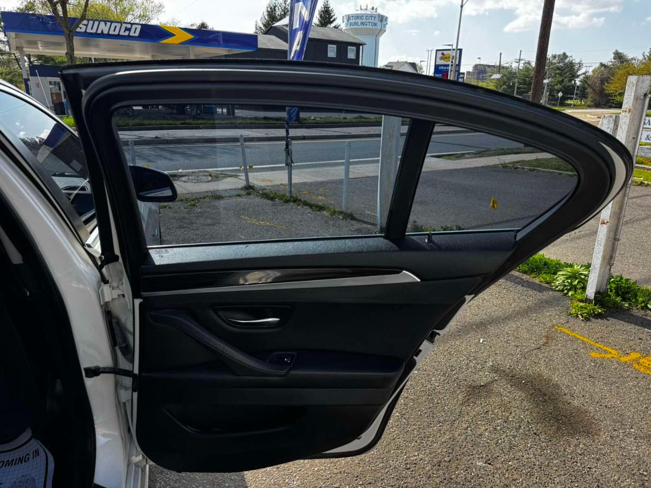 BMW 5 Series 4dr Sdn 535i xDrive AWD 2013